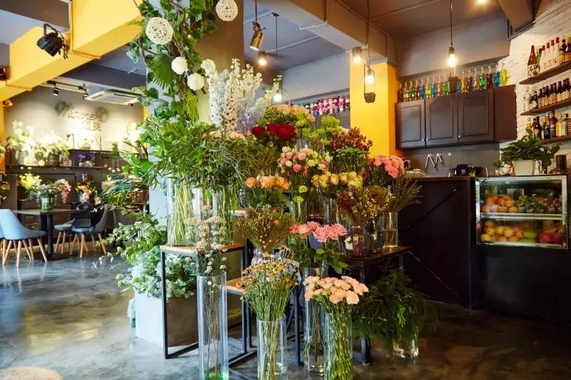 簡約時尚花藝店裝修設計效果圖